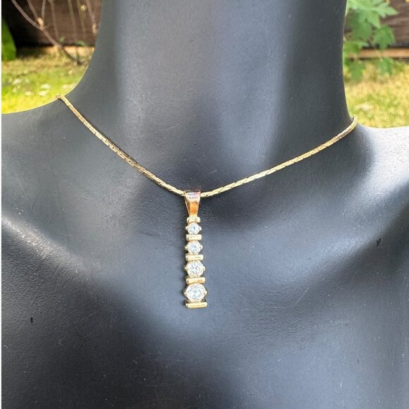 Vintage Bella Luce Pendant W/ Diamond Simulants 1 Inch Gold Plated Pendant - Picture 6 of 10